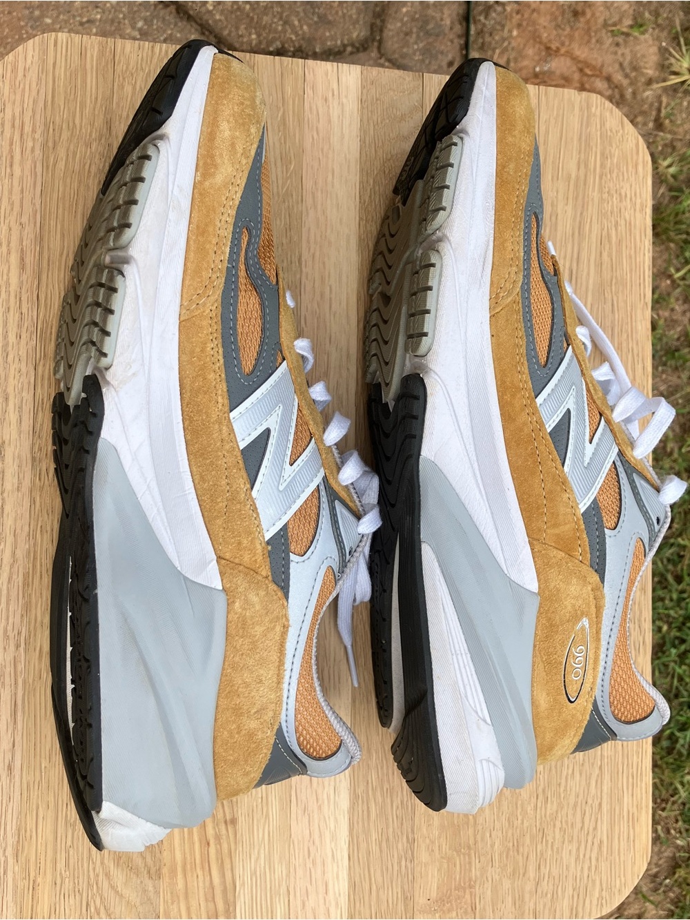 New Balance Unisex 990v6 - Tan/Gray/White - Picture 4 of 8